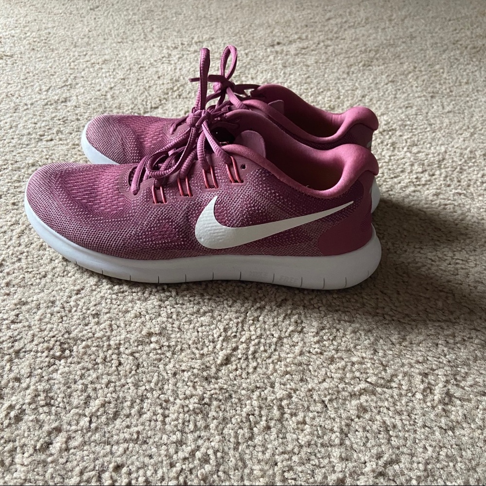 Nike Free Runs